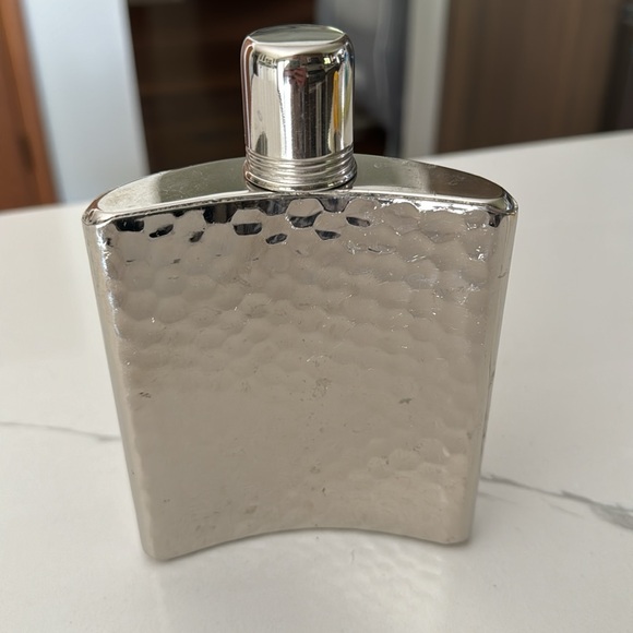 VTG West German HIP FLASK, Tin-Lined, 8 Oz, Hammered, Area for Adding Engraving - Picture 3 of 9